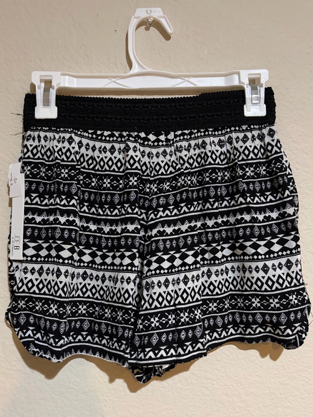 Joe B Joe Benbasset Girls Medium Black White Geometric Pull-On Rayon Shorts